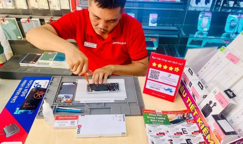 Tiêu chí lựa chọn địa chỉ thay màn hình Samsung Quận 11