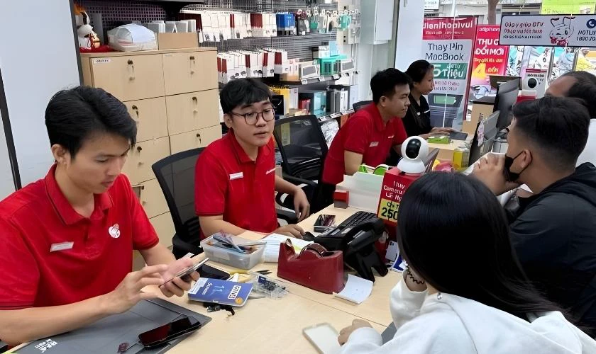 Ưu điểm khi thay màn hình Samsung quận 3 tại Điện Thoại Vui