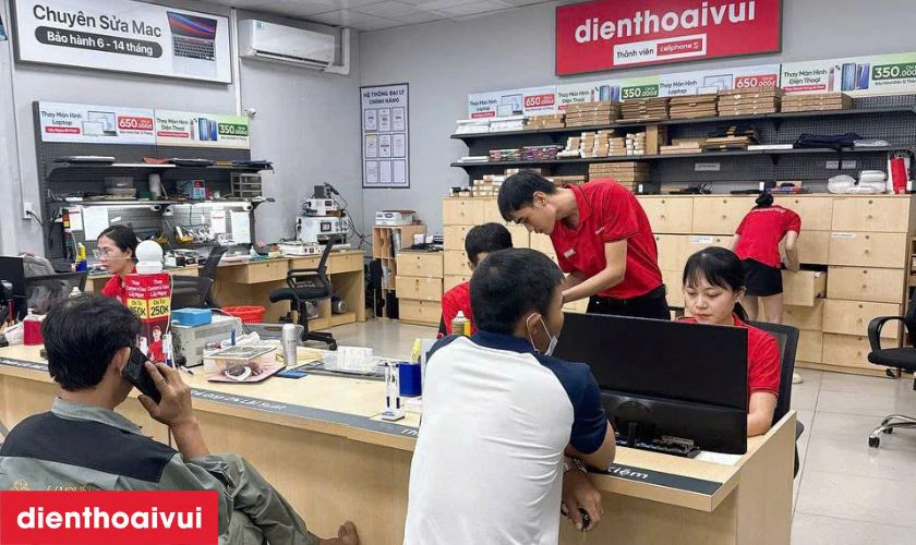 Thay màn hình Surface Pro 7 PLUS GENA chính hãng