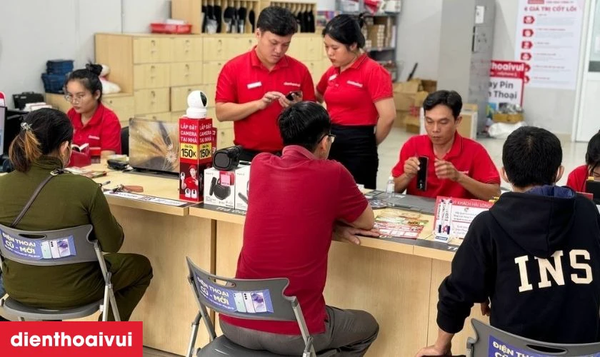 Đến Điện Thoại Vui để thay màn hình Vivo iQOO Z7i mới tiết kiệm nhất