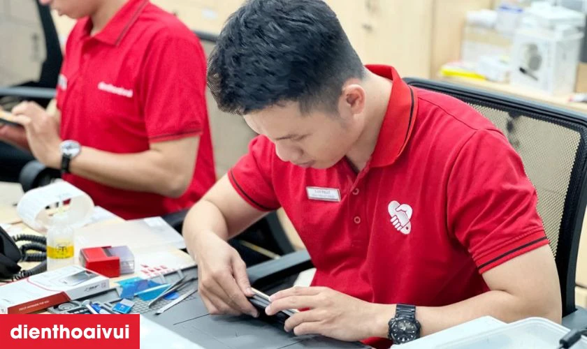 Quy trình thay màn hình Vivo S17 Pro chuyên nghiệp lấy liền tại Điện Thoại Vui