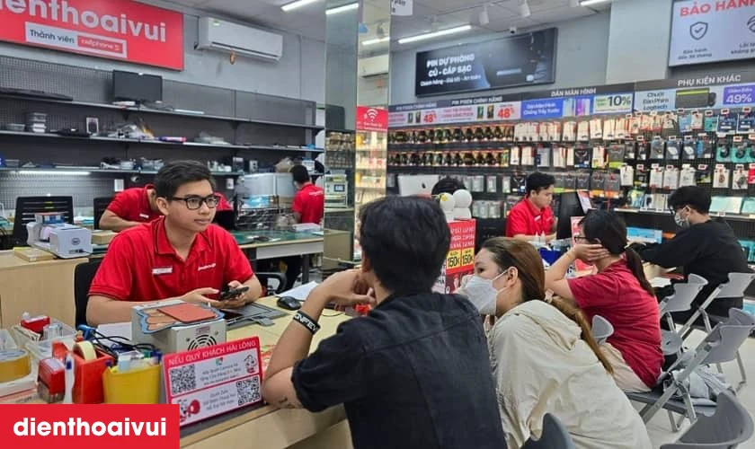 Dịch vụ  thay màn hình Vivo V17 Neo chính hãng, lấy liền tại Điện Thoại Vui