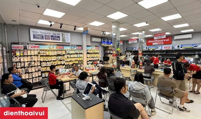 Vì sao nên thay màn hình Vivo V23 5G chính hãng GENA loại Pro tại Điện Thoại Vui?