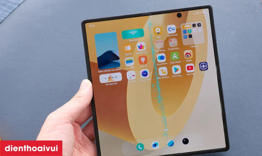 Màn hình Vivo X Fold S bị sọc, nhiễu