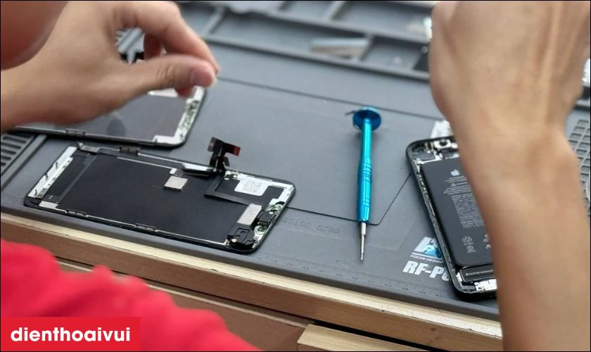 Quy trình thay màn hình Vivo X60 Pro chuyên nghiệp lấy liền tại Điện Thoại Vui