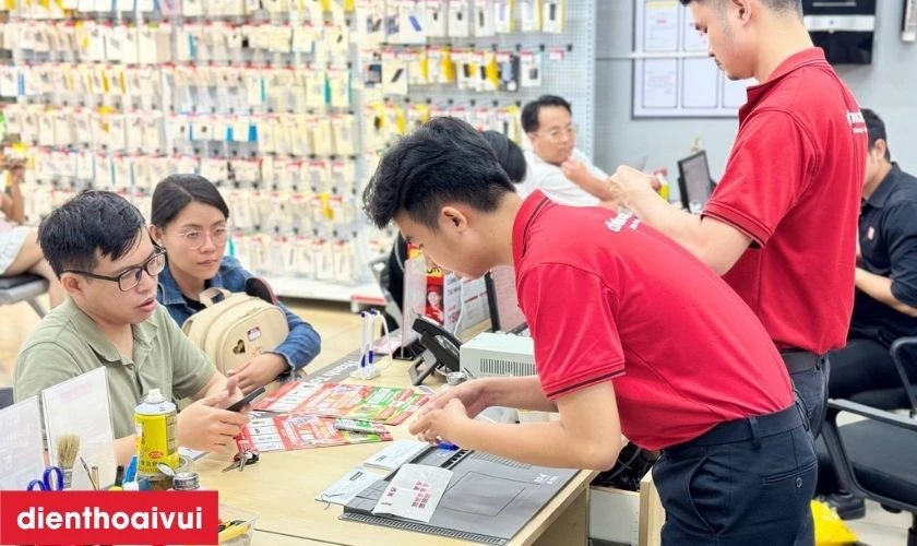 Bàn giao máy sau khi đã thay màn hình mới