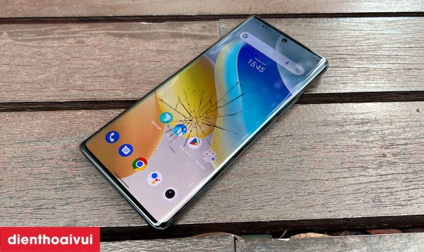 Tác động vật lý gây hư hỏng màn hình Vivo X80 Pro