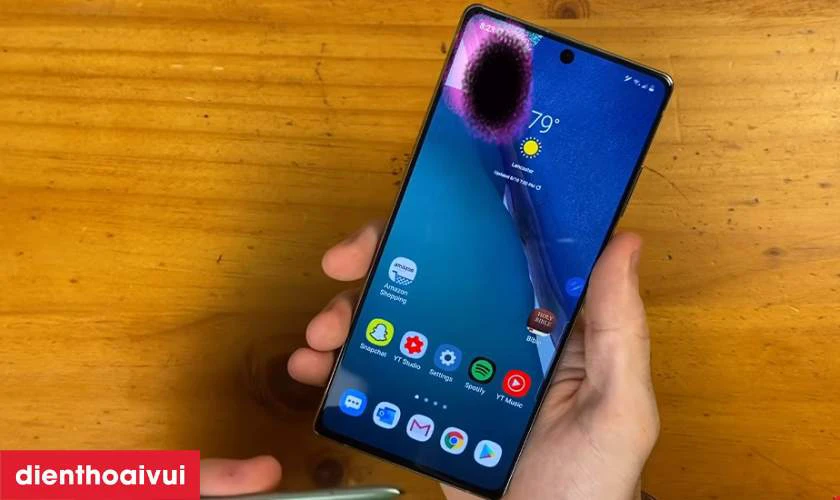 Màn hình Vivo X80 Pro Plus bị chảy mực