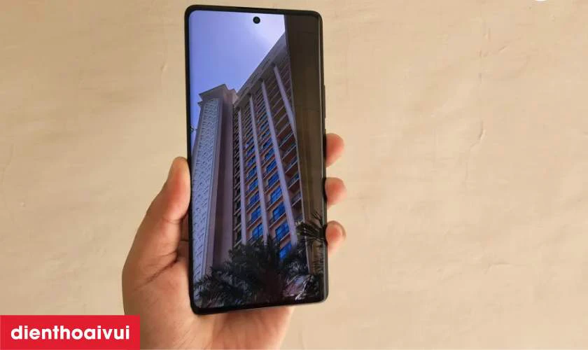 Tổng quan màn hình điện thoại Vivo X80 Pro Plus