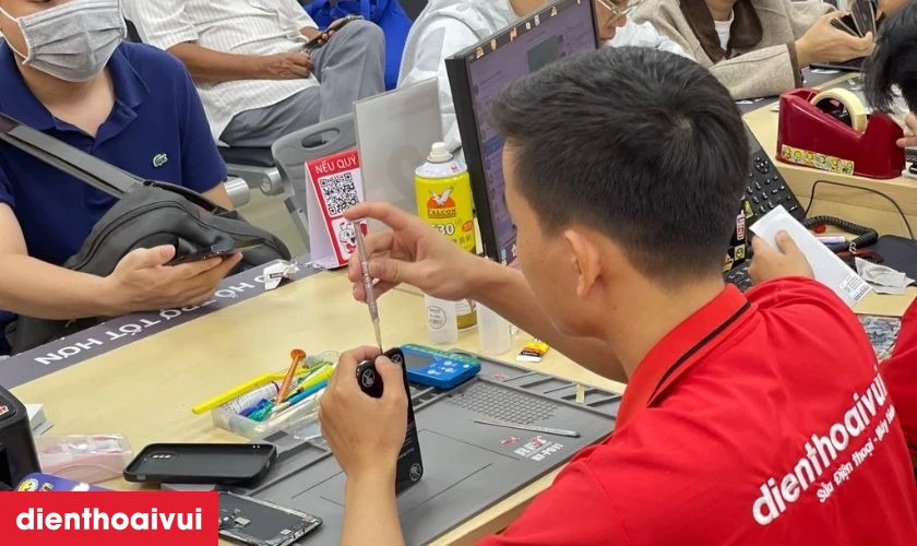 Lý do nên thay màn hình Vivo Y20 chính hãng GENA loại Pro tại Điện Thoại Vui