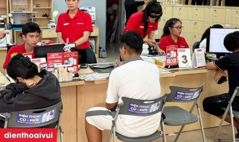 Cửa hàng thay màn hình Vivo Y76 chính hãng, lấy liền tại Điện Thoại Vui