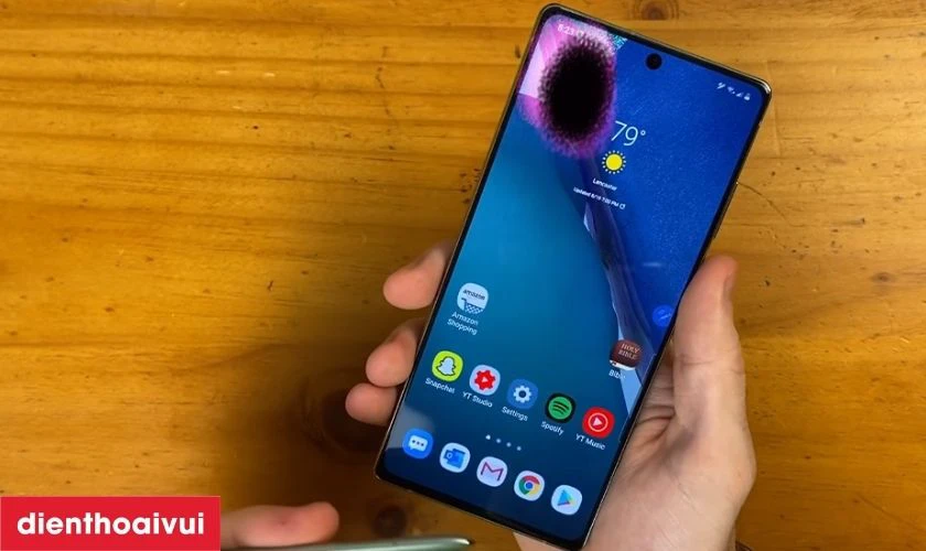 Màn hình cũng có thể hư hỏng do lỗi màn hình
