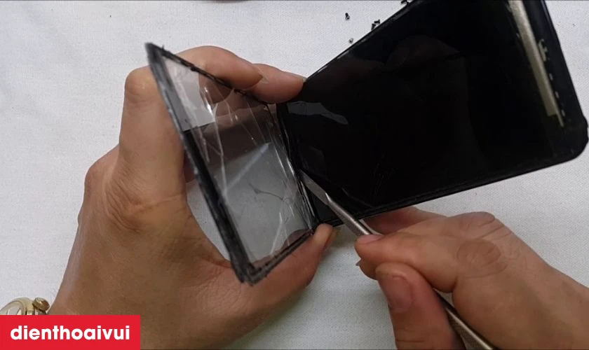 Thay màn hình Vsmart Bee hãng Safety tối ưu chi phí, đảm bảo hiệu suất
