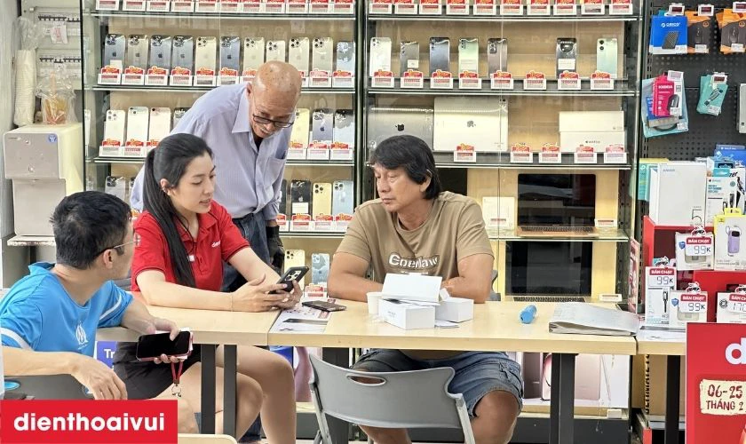 Thay m&agrave;n h&igrave;nh Xiaomi 15T uy t&iacute;n tại Điện Thoại Vui