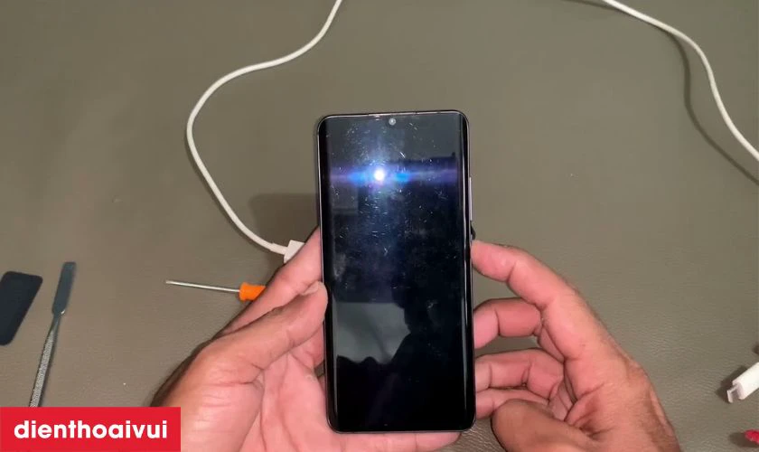 Có nên thay màn hình Xiaomi Mi Note 10 chính hãng KASR không?