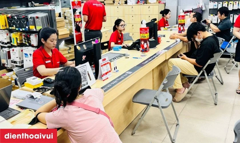 Cửa hàng thay màn hình Xiaomi Poco F2 ở đâu uy tín, lấy liền lại TPHCM và Hà Nội
