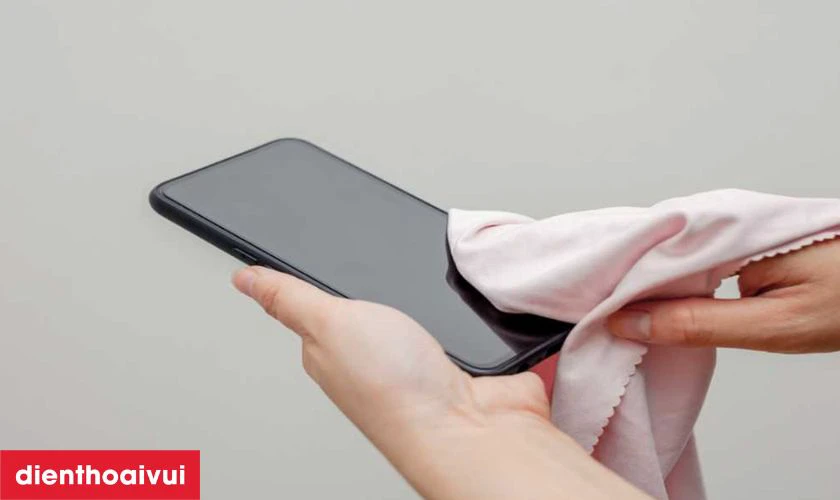 Cách bảo quản điện thoại sau khi thay màn hình