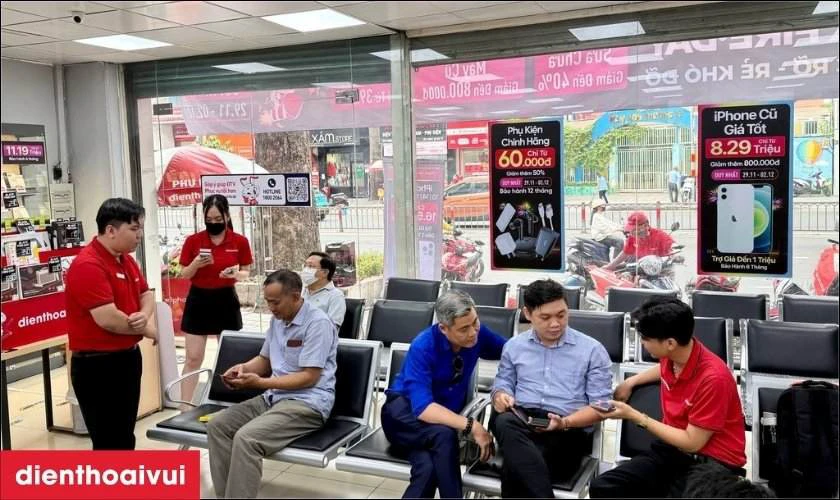 Quan sát quá trình kỹ thuật viên thao tác