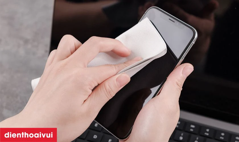 Cách bảo quản điện thoại sau khi thay màn hình