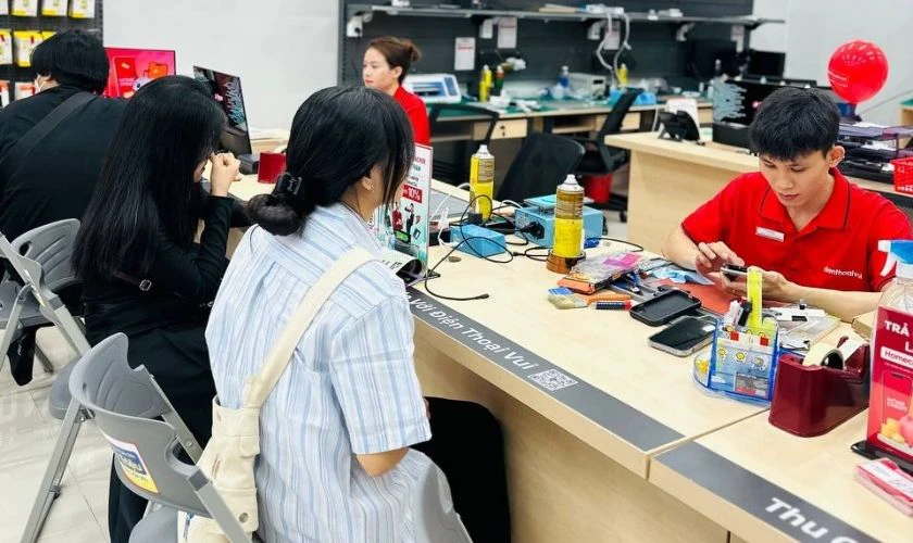 Thay màn hình Xiaomi Quận Bình Tân