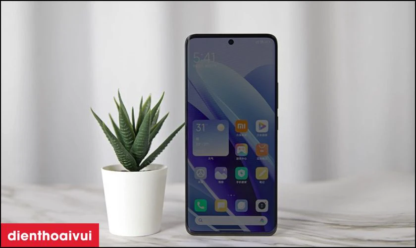 Màn hình Xiaomi Redmi Note 13 Pro nhấp nháy hoặc tối đen cần thay