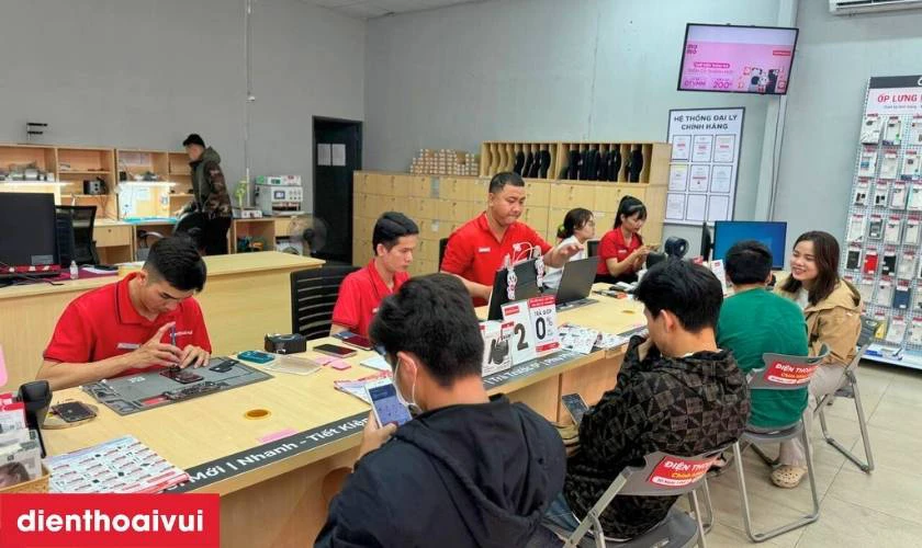 Ưu điểm nổi bật khi thay m&agrave;n tại Điện Thoại Vui