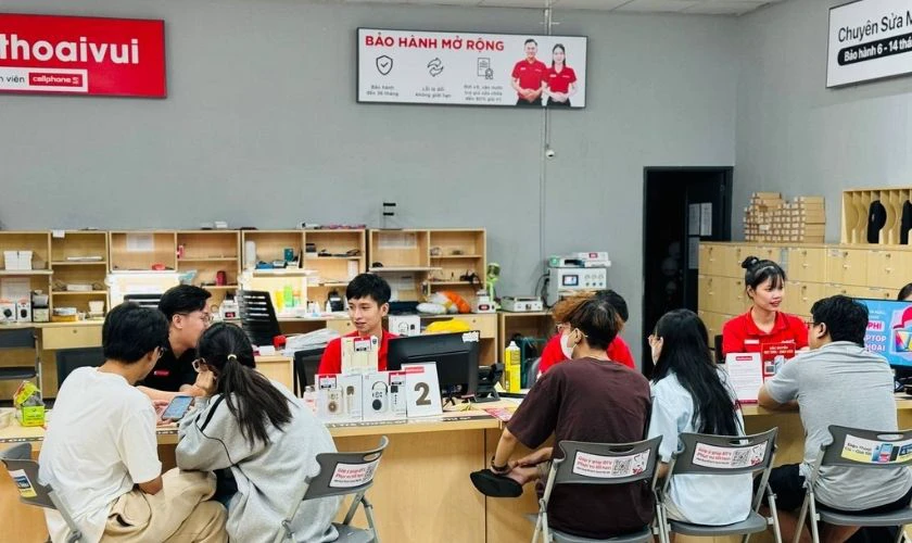 Nên thay mặt kính điện thoại ở đâu uy tín nhất