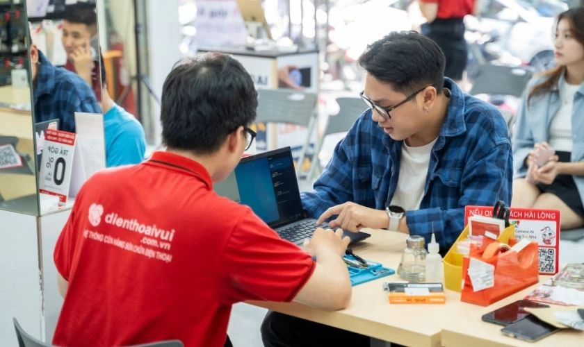 Quy trình thay ổ cứng Laptop quận Tân Bình tại Điện Thoại Vui