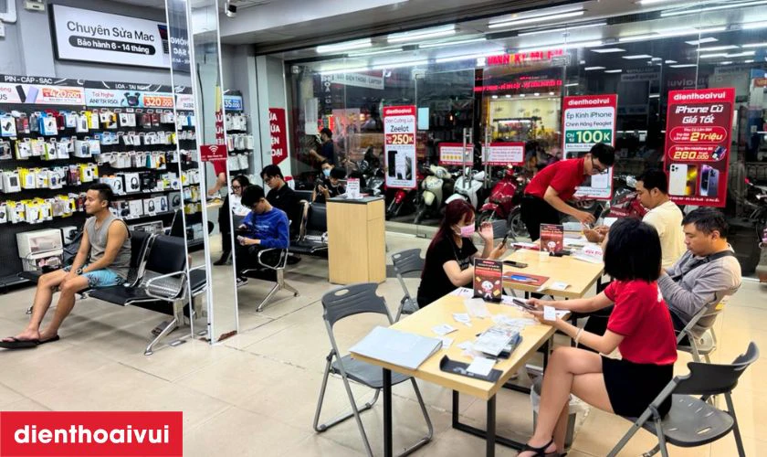 Địa chỉ thay pin điện thoại Honor uy tín, lấy ngay