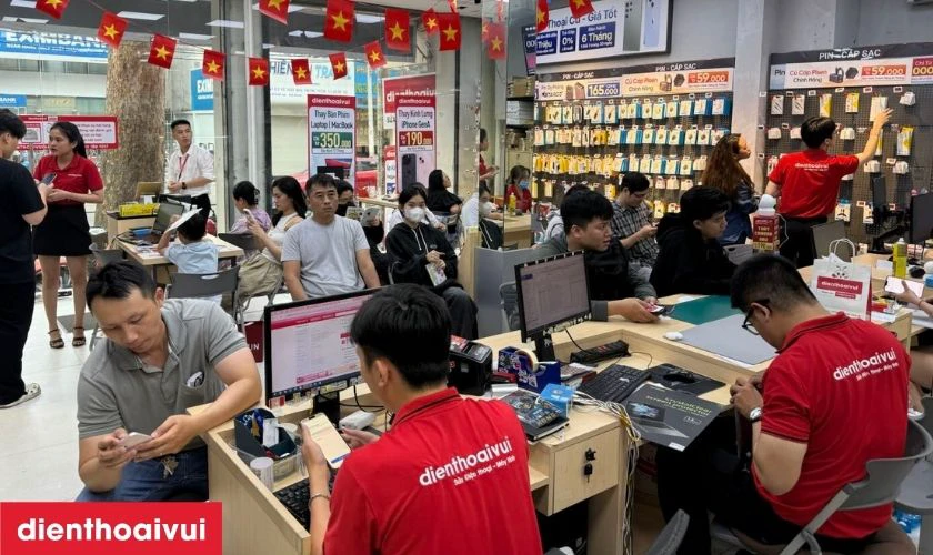 Quy tr&igrave;nh thay pin Google Pixel 8 Pro chuy&ecirc;n nghiệp tại Điện Thoại Vui