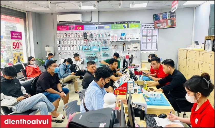 Ưu điểm khi lựa chọn thay pin iPhone tại Điện Thoại Vui quận Long Biên