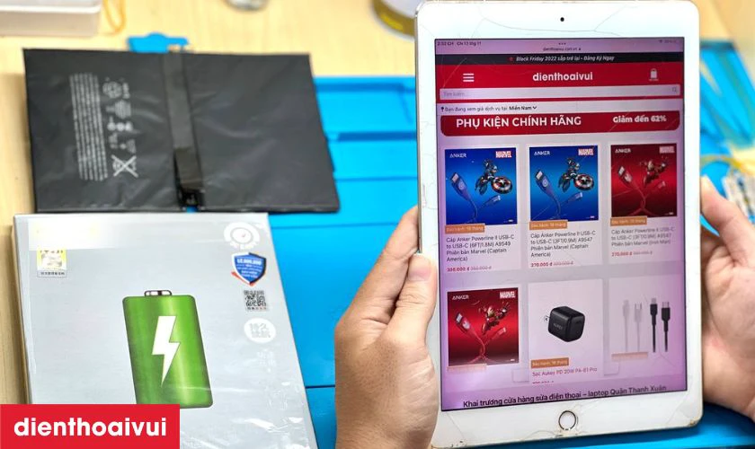 Kiểm tra lại iPad sau khi thay pin xong