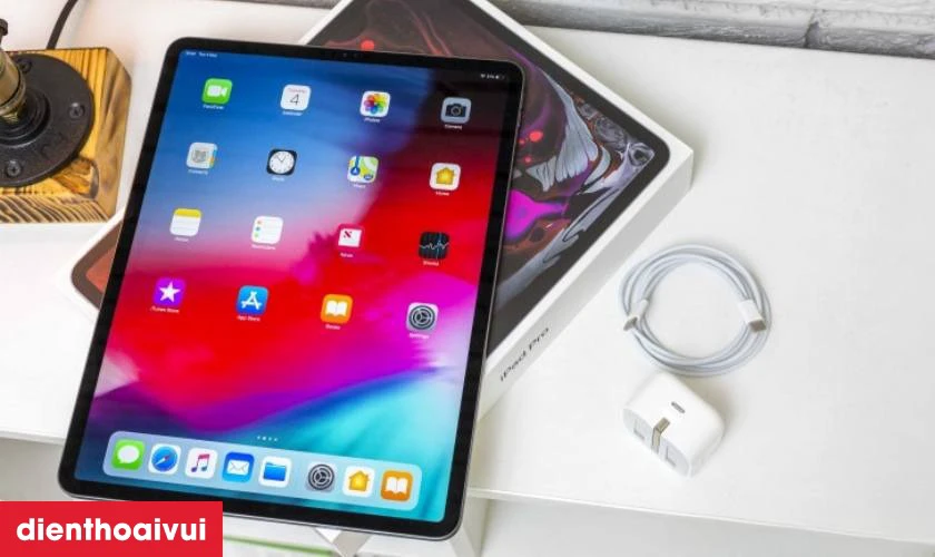 Thay pin iPad Pro 12.9 2018 ch&iacute;nh h&atilde;ng Pisen