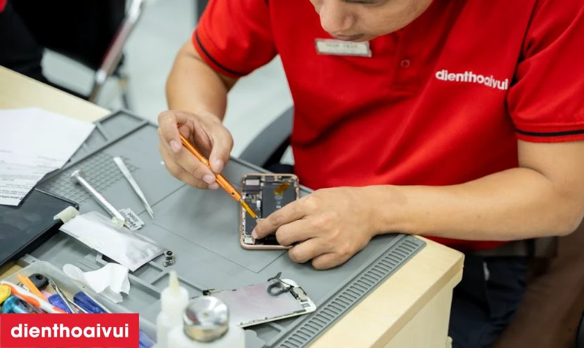 Quy trình công khai, kỹ thuật viên nhiều năm kinh nghiệm