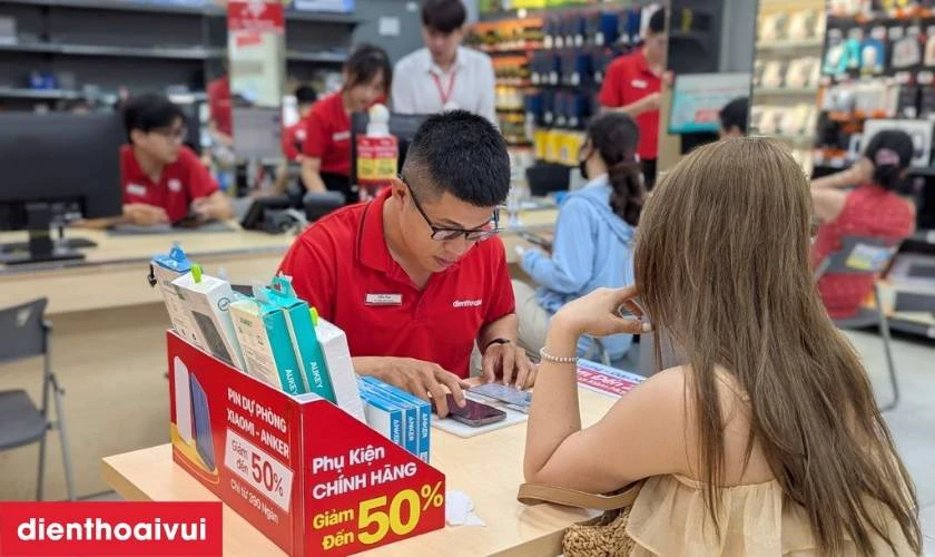 Địa chỉ thay pin iPhone 11 dung lượng siêu cao chính hãng GENA ở đâu uy tín, lấy liền tại TPHCM và Hà Nội