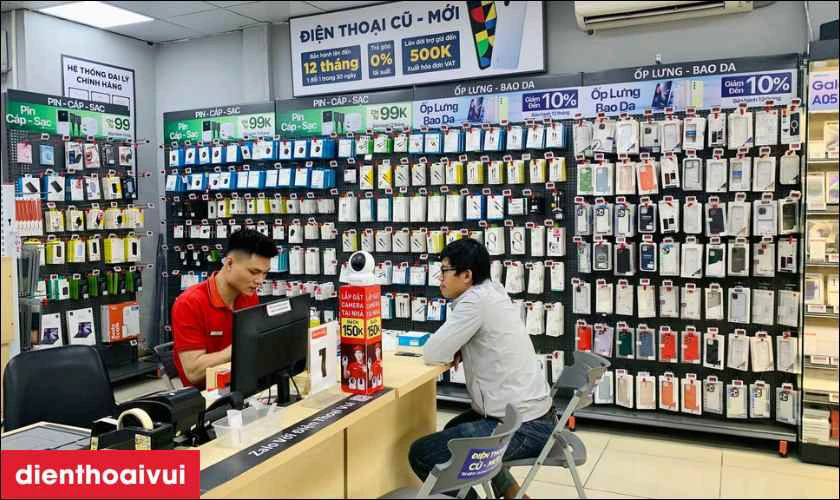 Dịch vụ thay pin iPhone 12 Mini dung lượng cao chính hãng Deji lấy liền tại Điện Thoại Vui