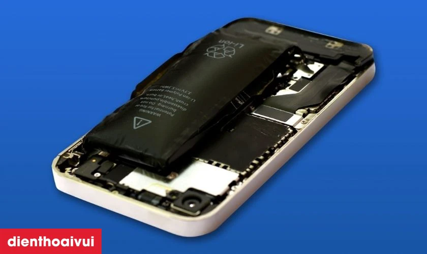 iPhone bị phồng pin là dấu hiệu cần thay pin nhanh chóng