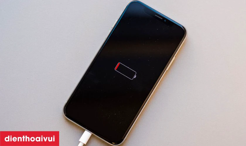 Vì sao pin iPhone bị chai và hư hỏng?