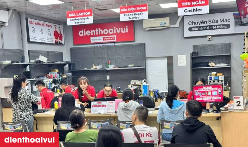 Dịch vụ thay pin iPhone 15 dung lượng siêu cao