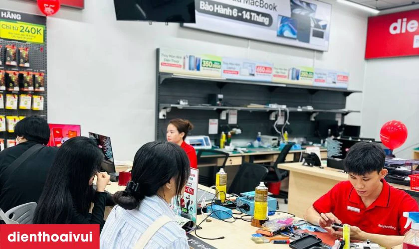 Cửa hàng thay pin 16 Pro Max hãng Pisen ở đâu uy tín lại TPHCM và Hà Nội