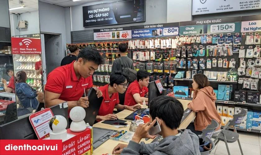 Địa chỉ thay pin iPhone 17 Pro Max ch&iacute;nh h&atilde;ng Pisen uy t&iacute;n