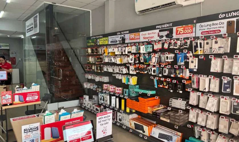 Yếu tố ảnh hưởng đến giá thay pin iPhone quận 1