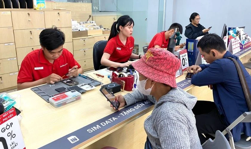 Thay pin iPhone quận Gò Vấp