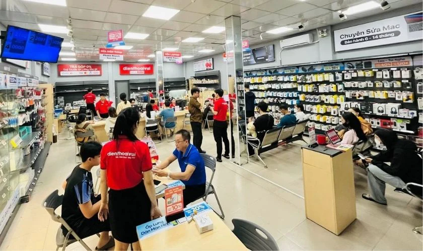 Thay pin iPhone quận Thủ Đức ở đâu lấy ngay?