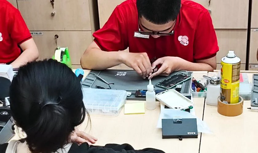 Quy trình thay pin iPhone quận Thủ Đức tại Điện Thoại Vui