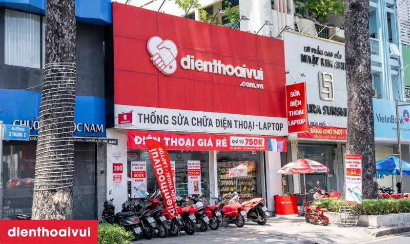 Dịch vụ thay pin iPhone XS Max lấy liền tại Điện Thoại Vui