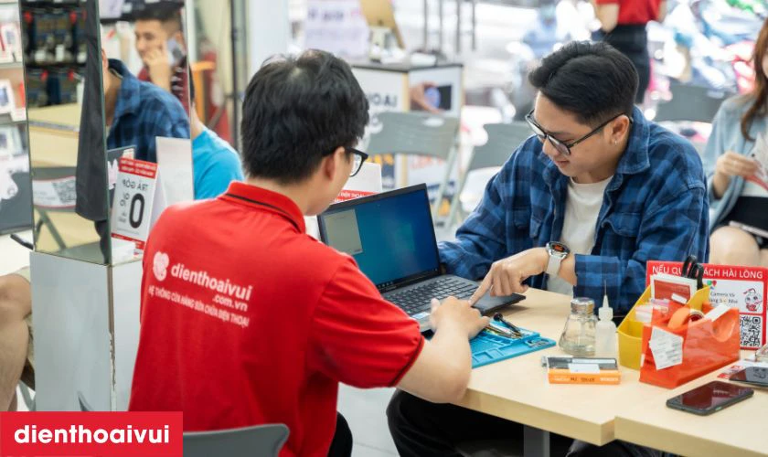 Lưu ý khi thay pin laptop Dell Inspiron 13 7348 2-IN-1