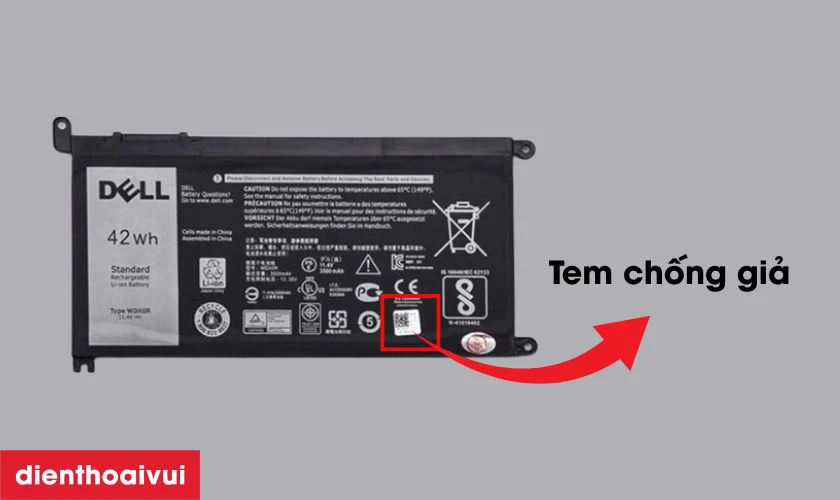 Pin chính hãng luôn được nhận diện qua logo Dell sắc nét