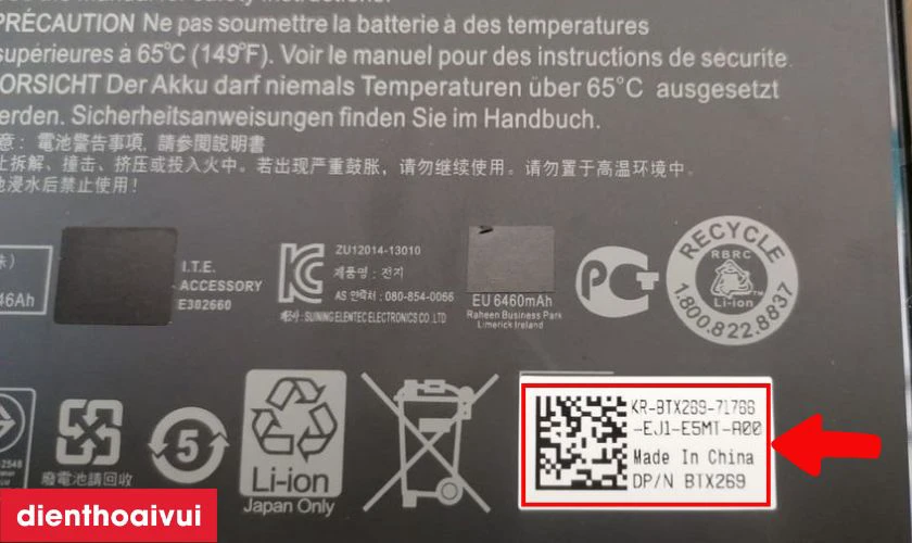 Mỗi viên pin chính hãng đều có số serial riêng để xác thực nguồn gốc