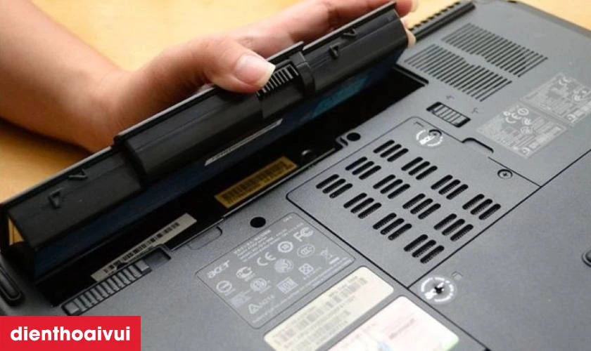 Lưu ý khi thay pin laptop Dell Vostro 14 3459